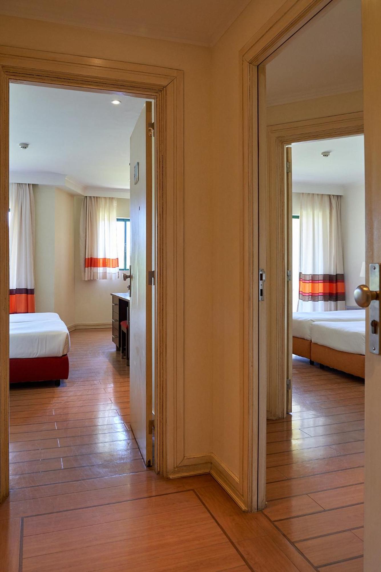 The Navigator Hotell Alvor Exteriör bild