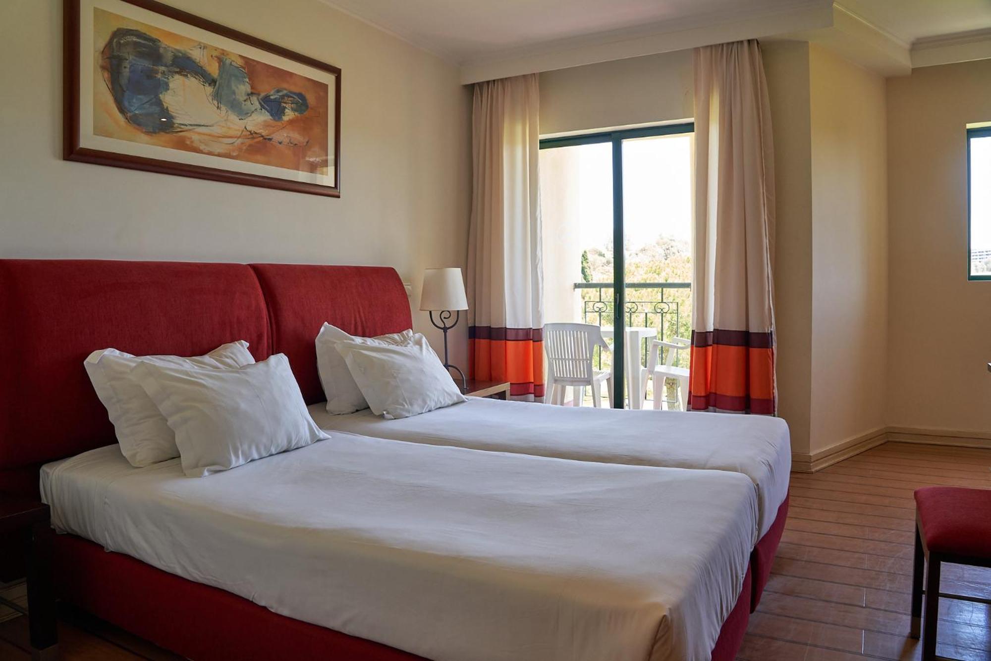 The Navigator Hotell Alvor Exteriör bild